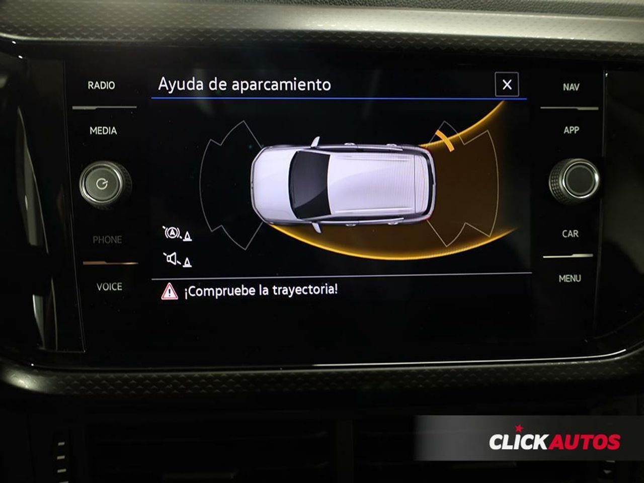 Foto Volkswagen T-Cross 8