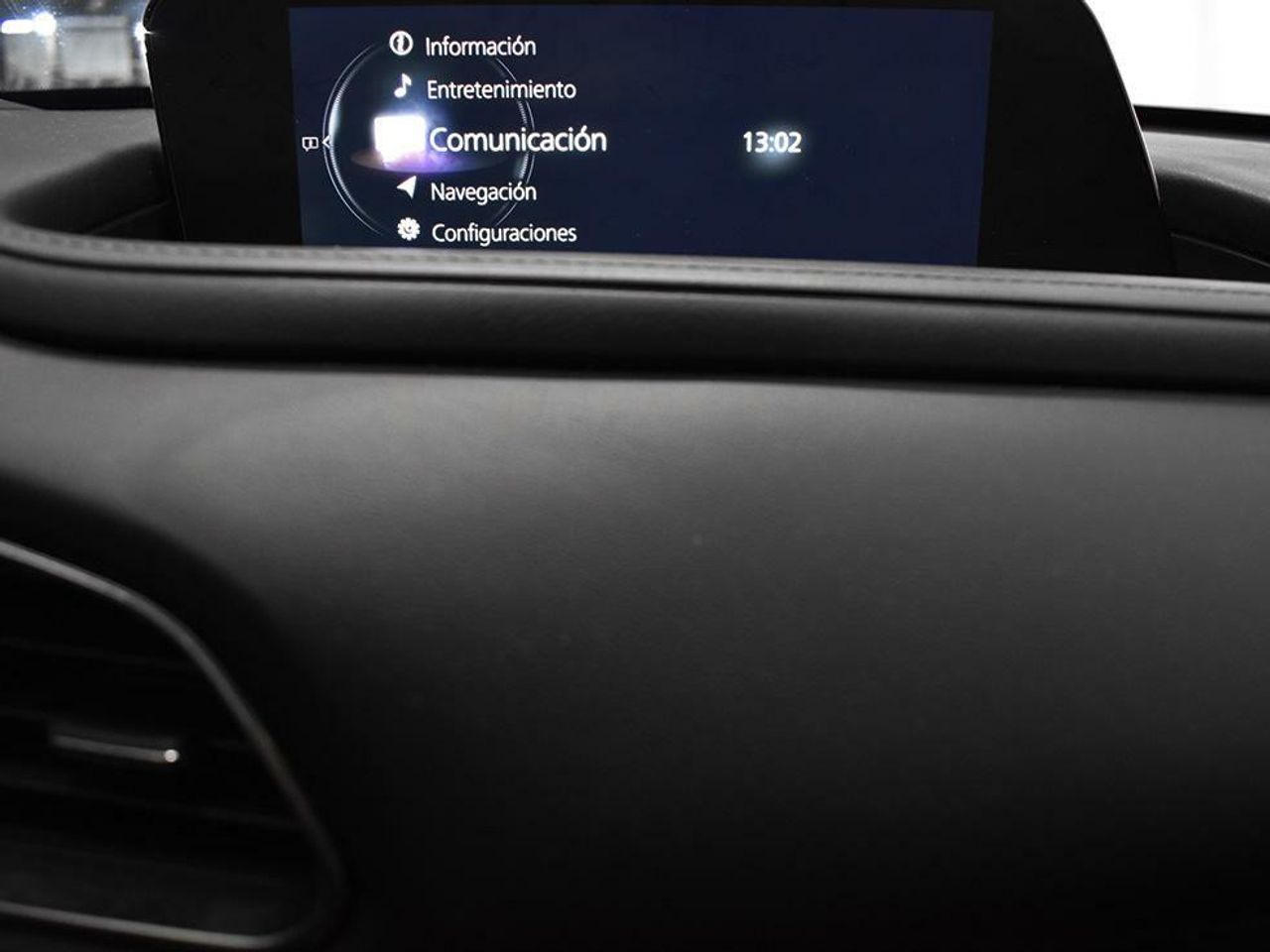 Foto Mazda CX-30 8
