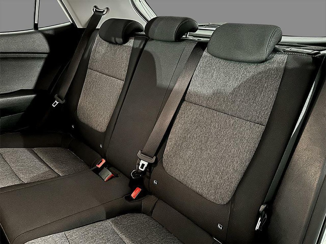 Foto Kia Stonic 16
