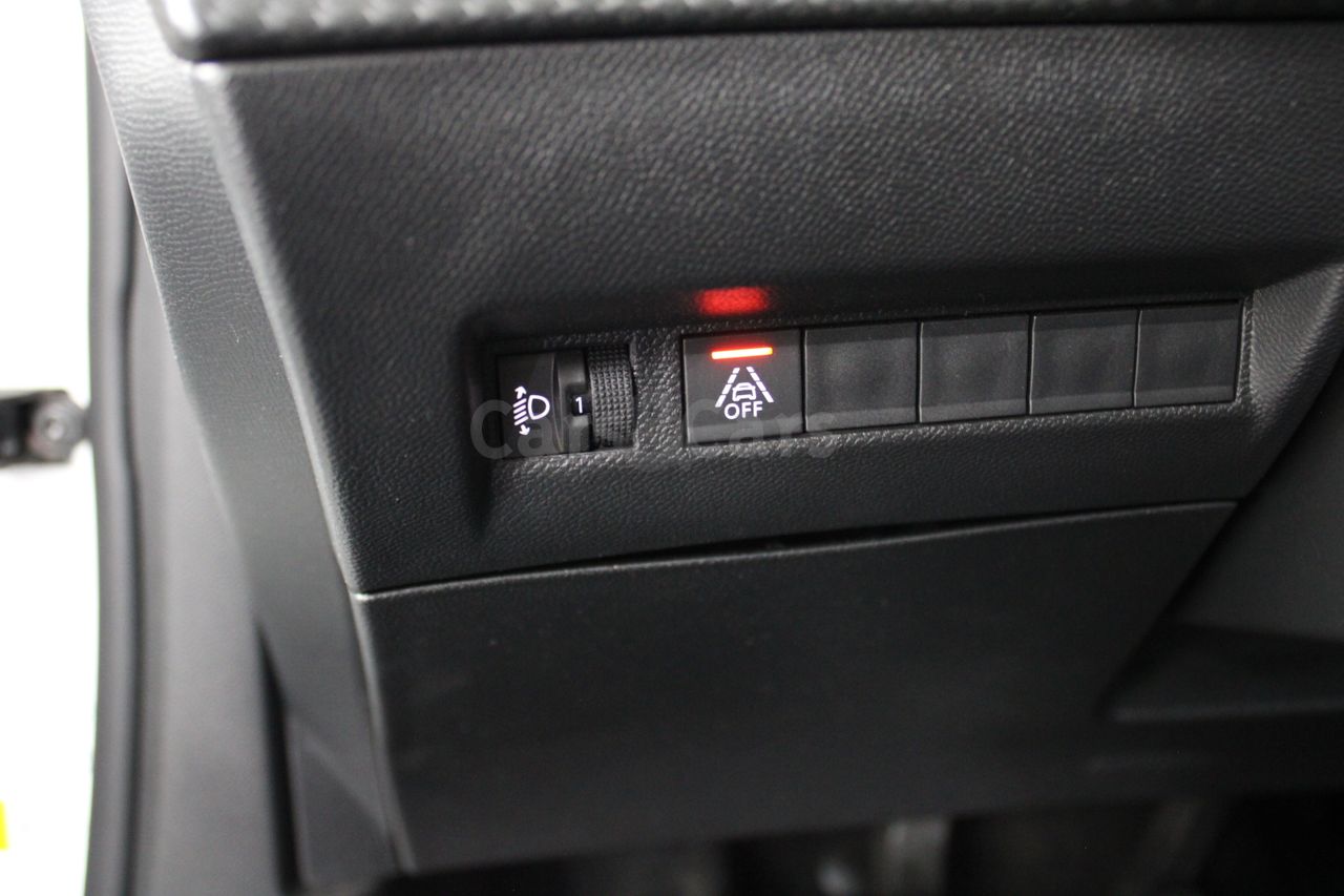 Foto Peugeot 2008 10