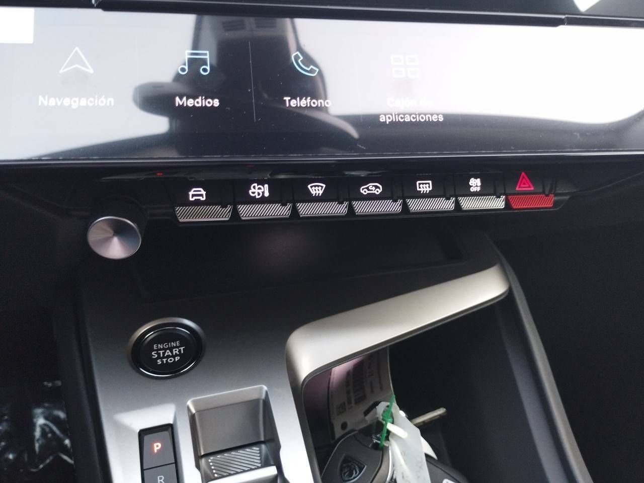 Foto Peugeot 408 9