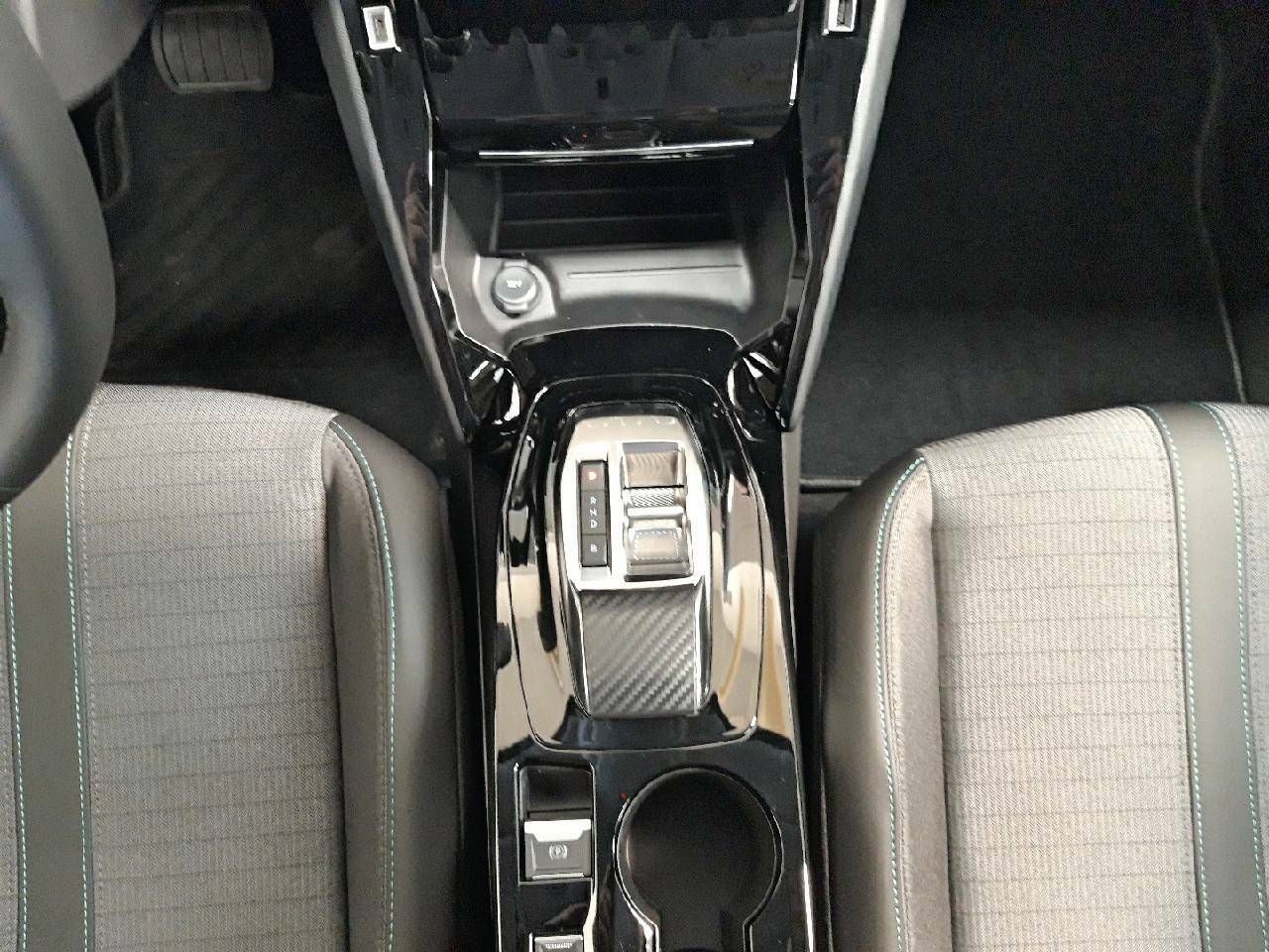 Foto Peugeot 208 14