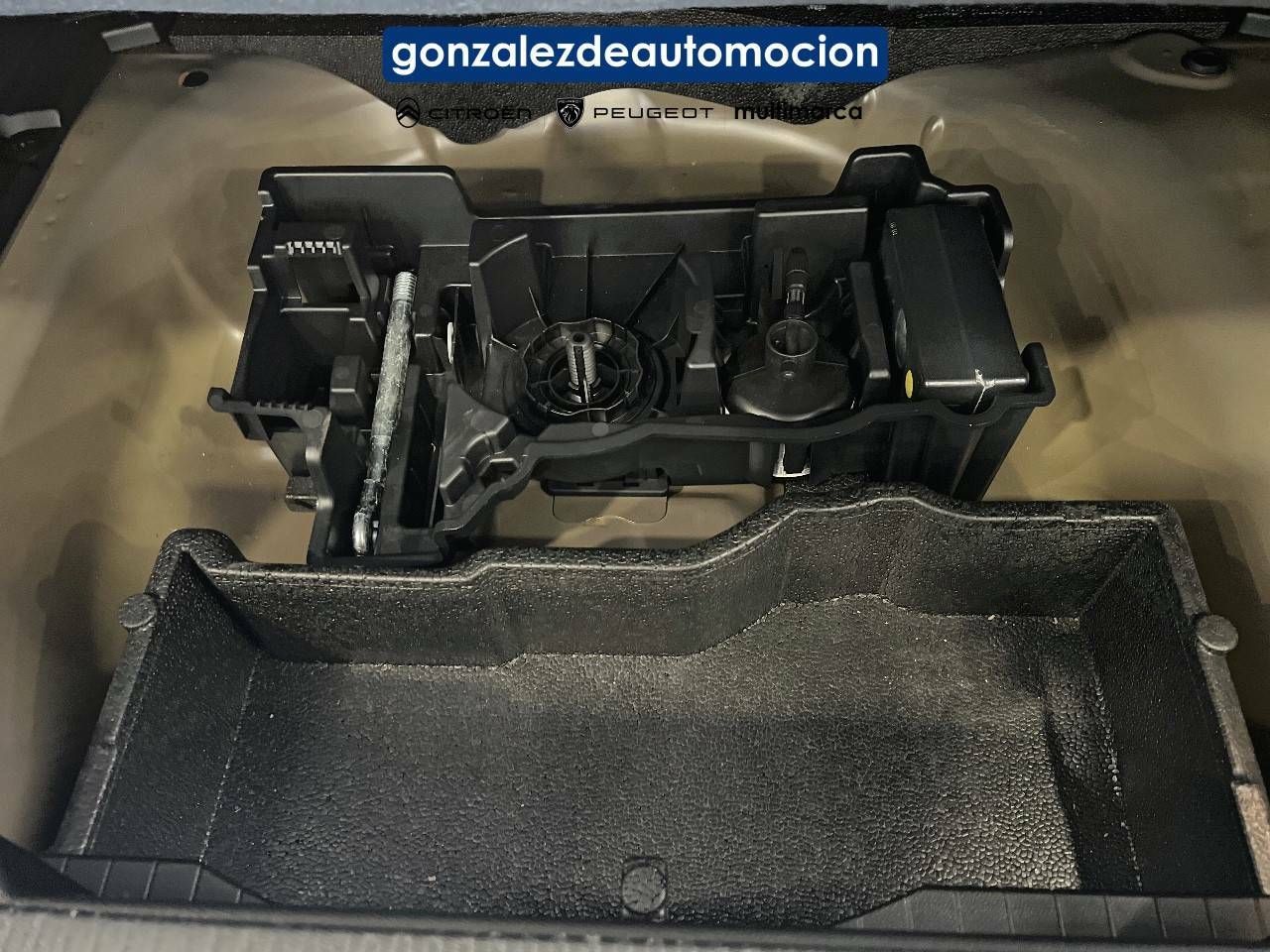 Foto Peugeot 2008 13