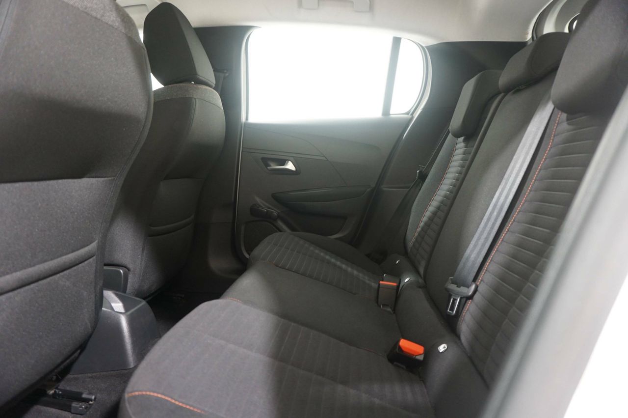 Foto Peugeot 208 5