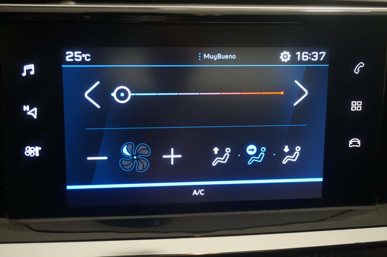 Foto Peugeot 208 10