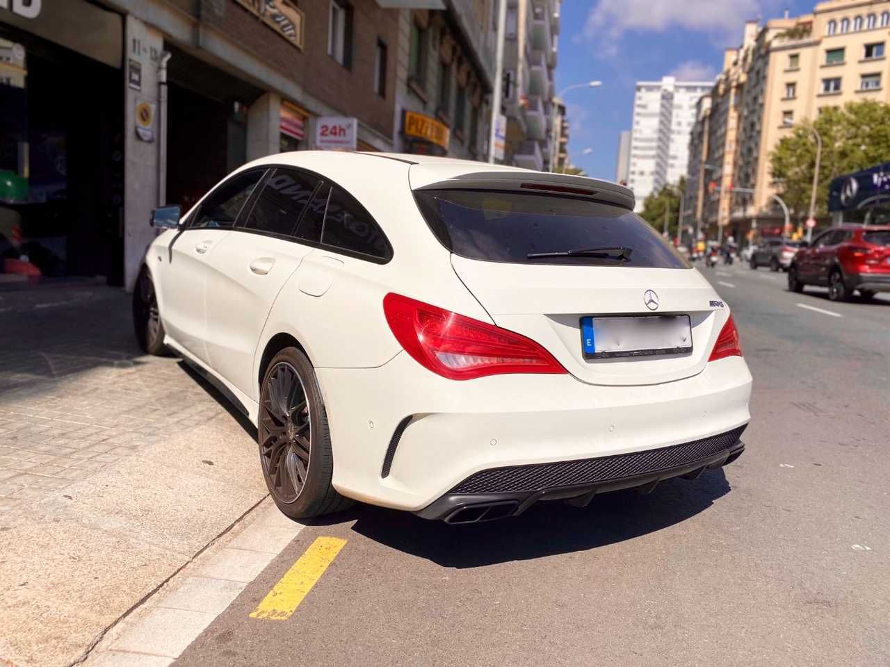 Foto Mercedes-Benz Clase CLA 4