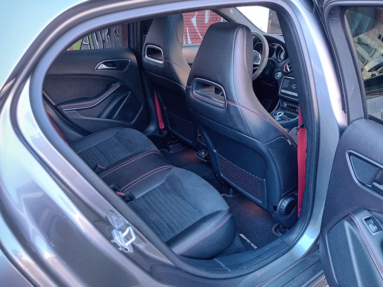Foto Mercedes-Benz Clase GLA 12