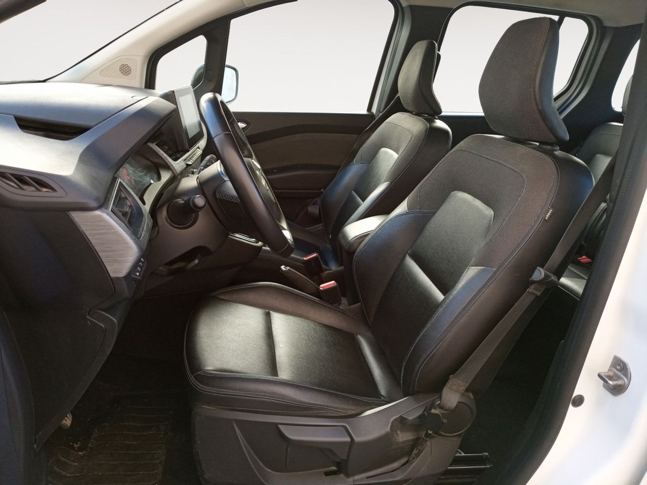 Foto Nissan Townstar 8