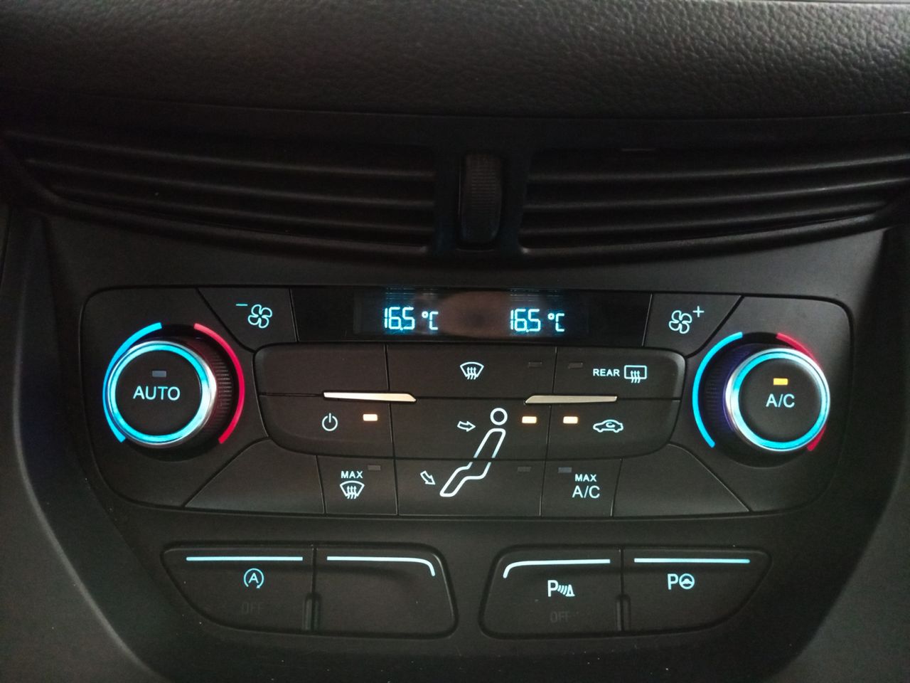 Foto Ford C-Max 19