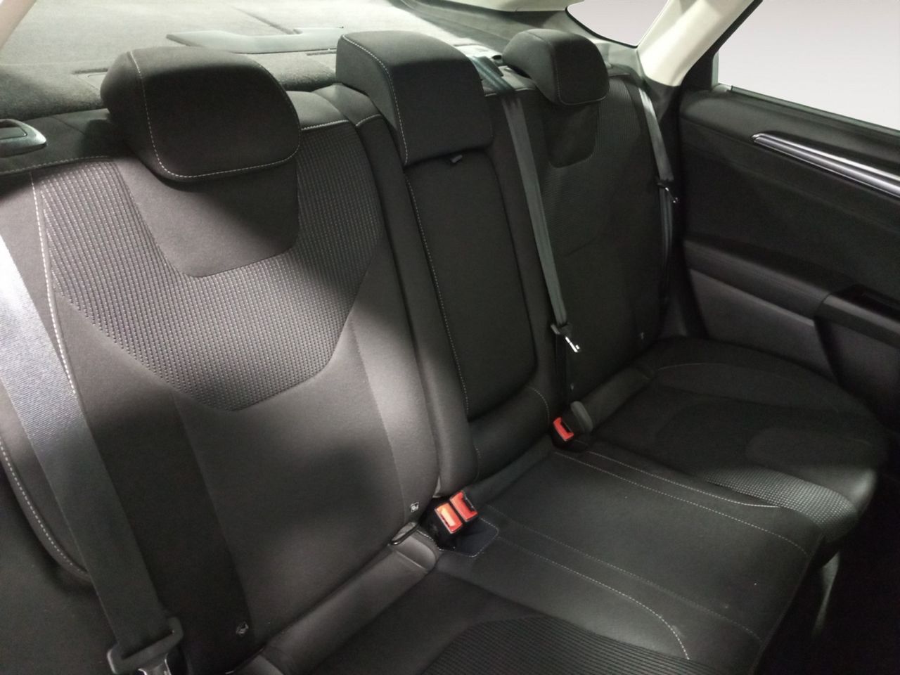 Foto Ford Mondeo 9