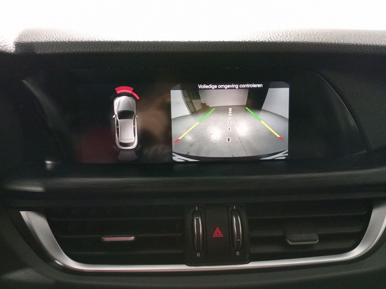 Foto Alfa Romeo Stelvio 18