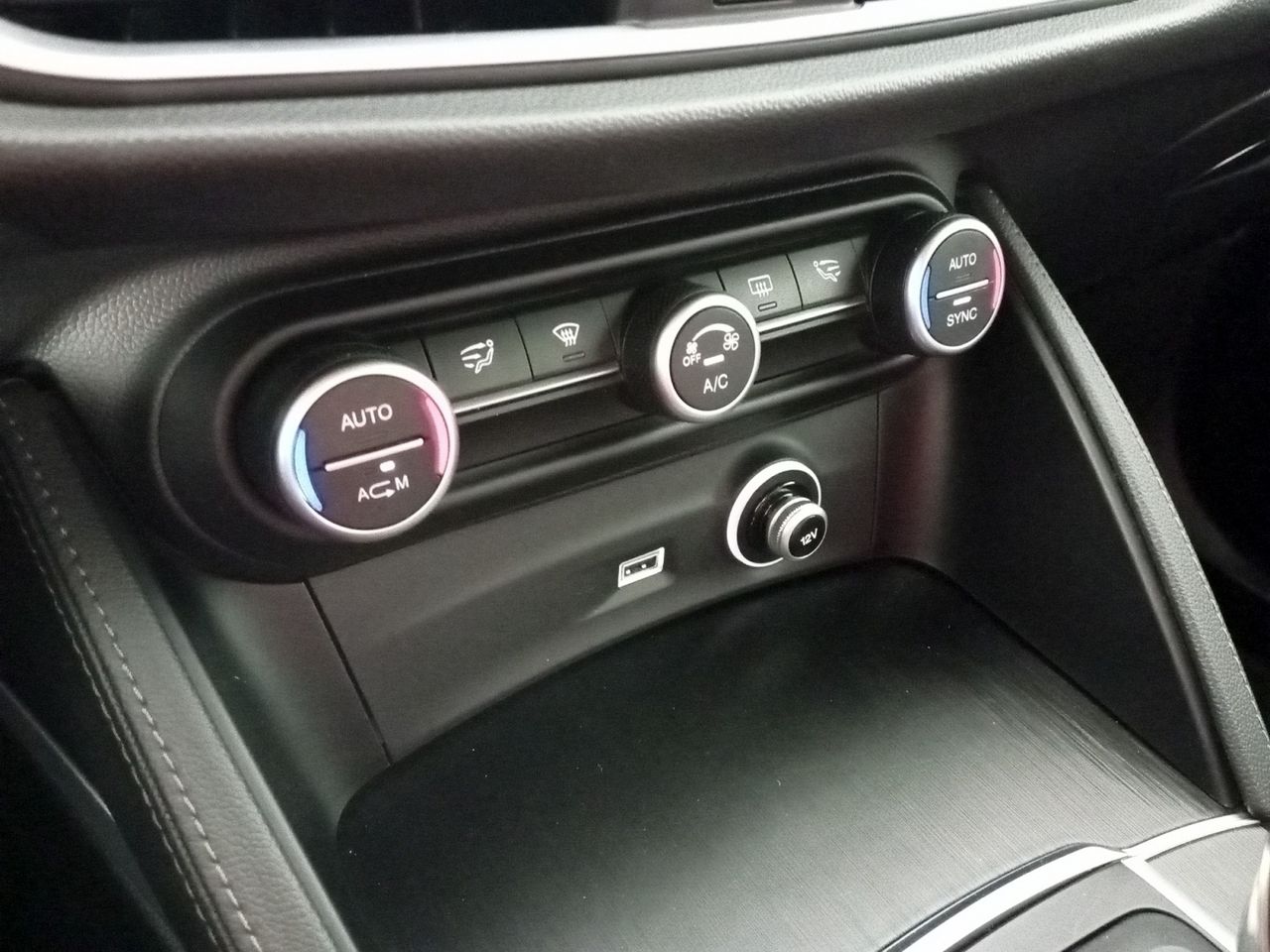 Foto Alfa Romeo Stelvio 19