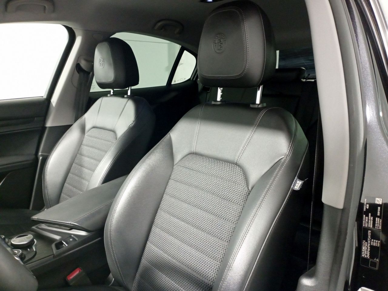 Foto Alfa Romeo Stelvio 20