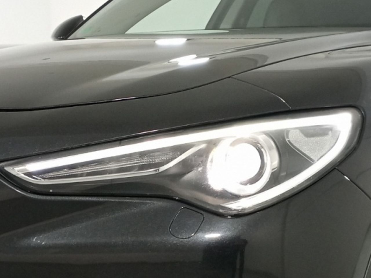 Foto Alfa Romeo Stelvio 23