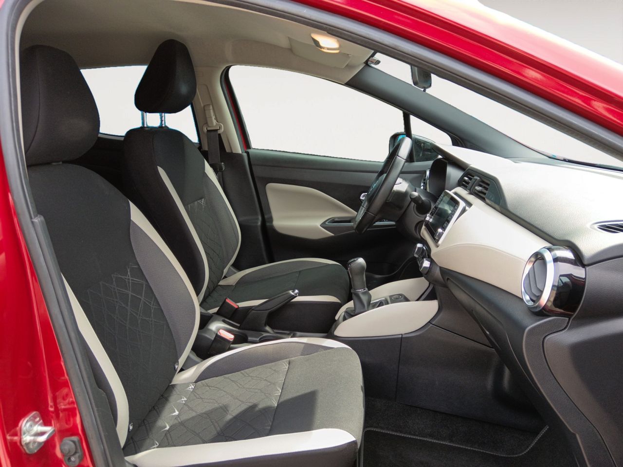 Foto Nissan Micra 10