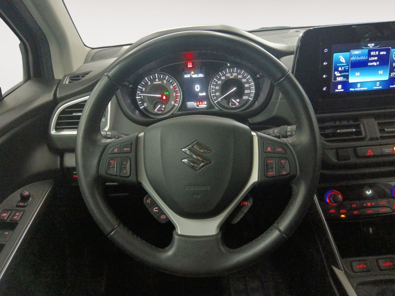 Foto Suzuki S-Cross 7