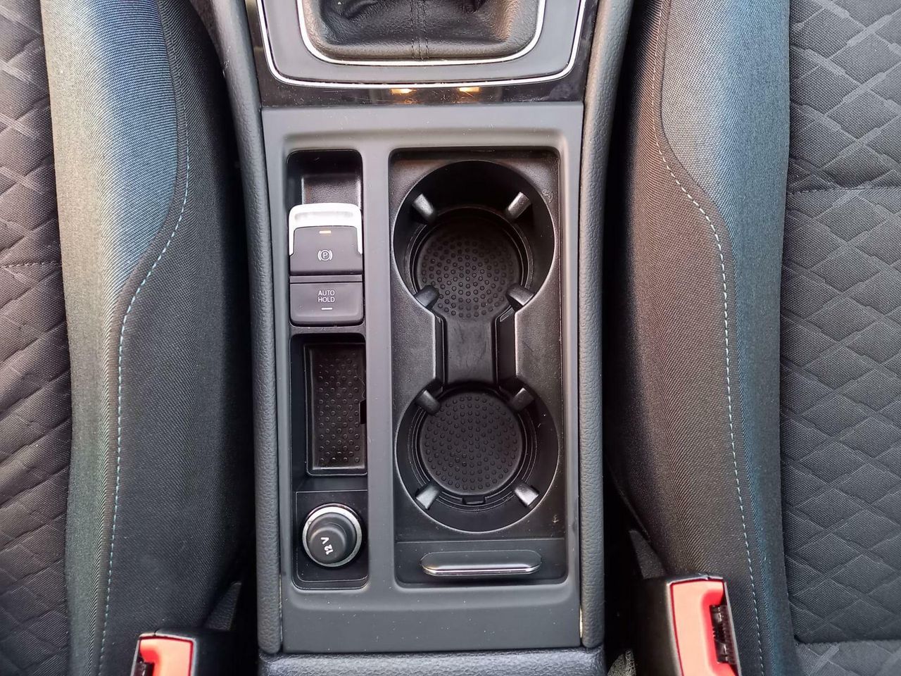 Foto Volkswagen Golf 23