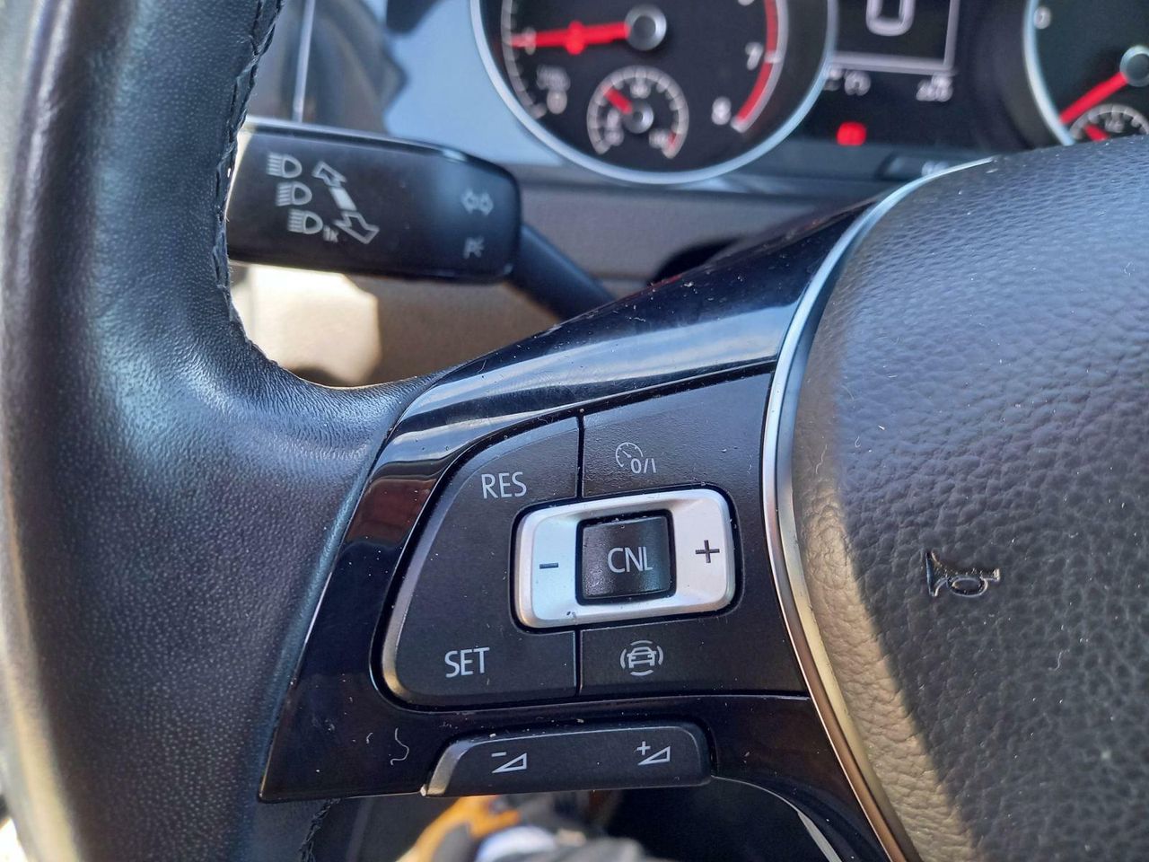 Foto Volkswagen Golf 13