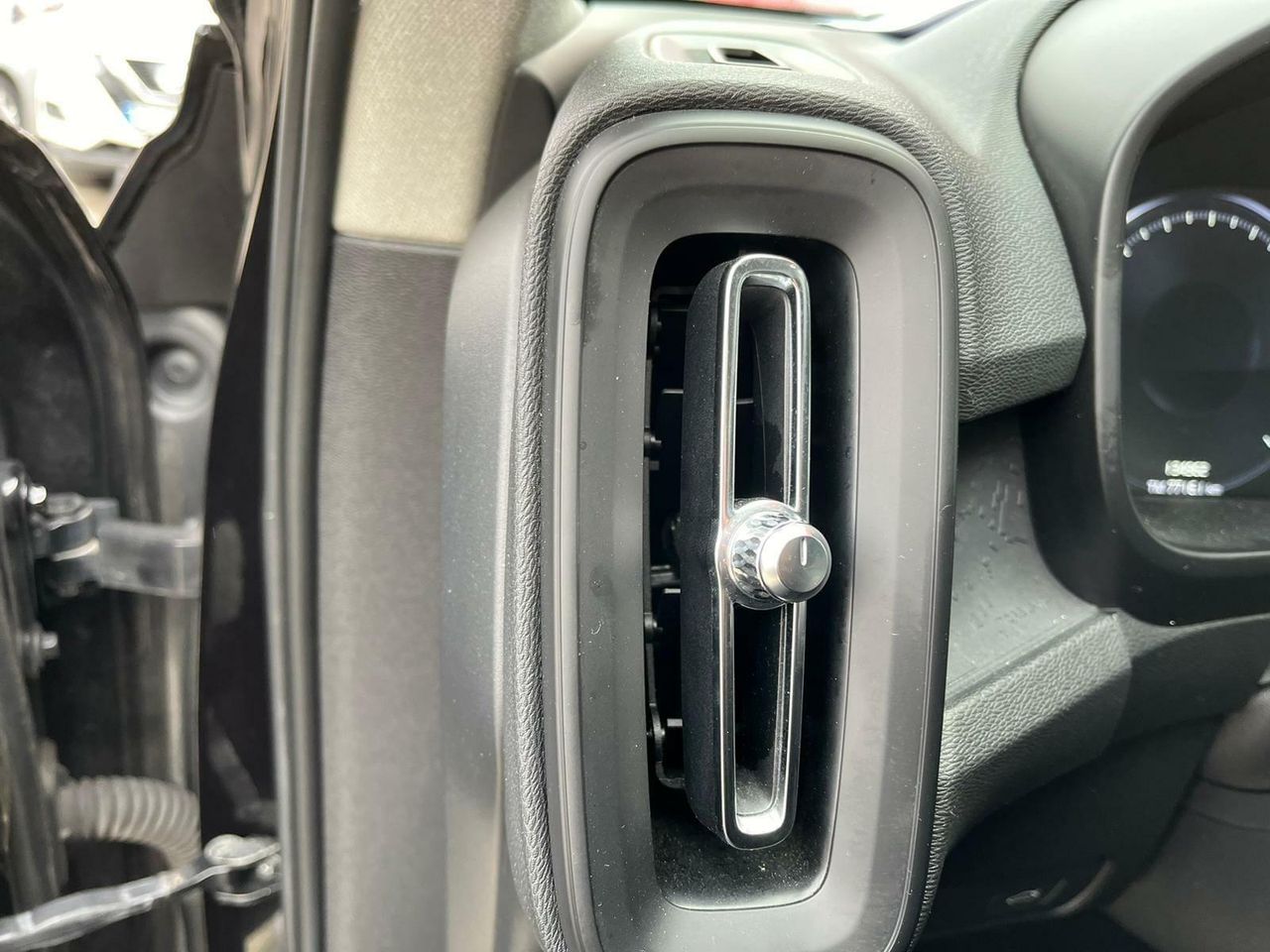 Foto Volvo XC40 16