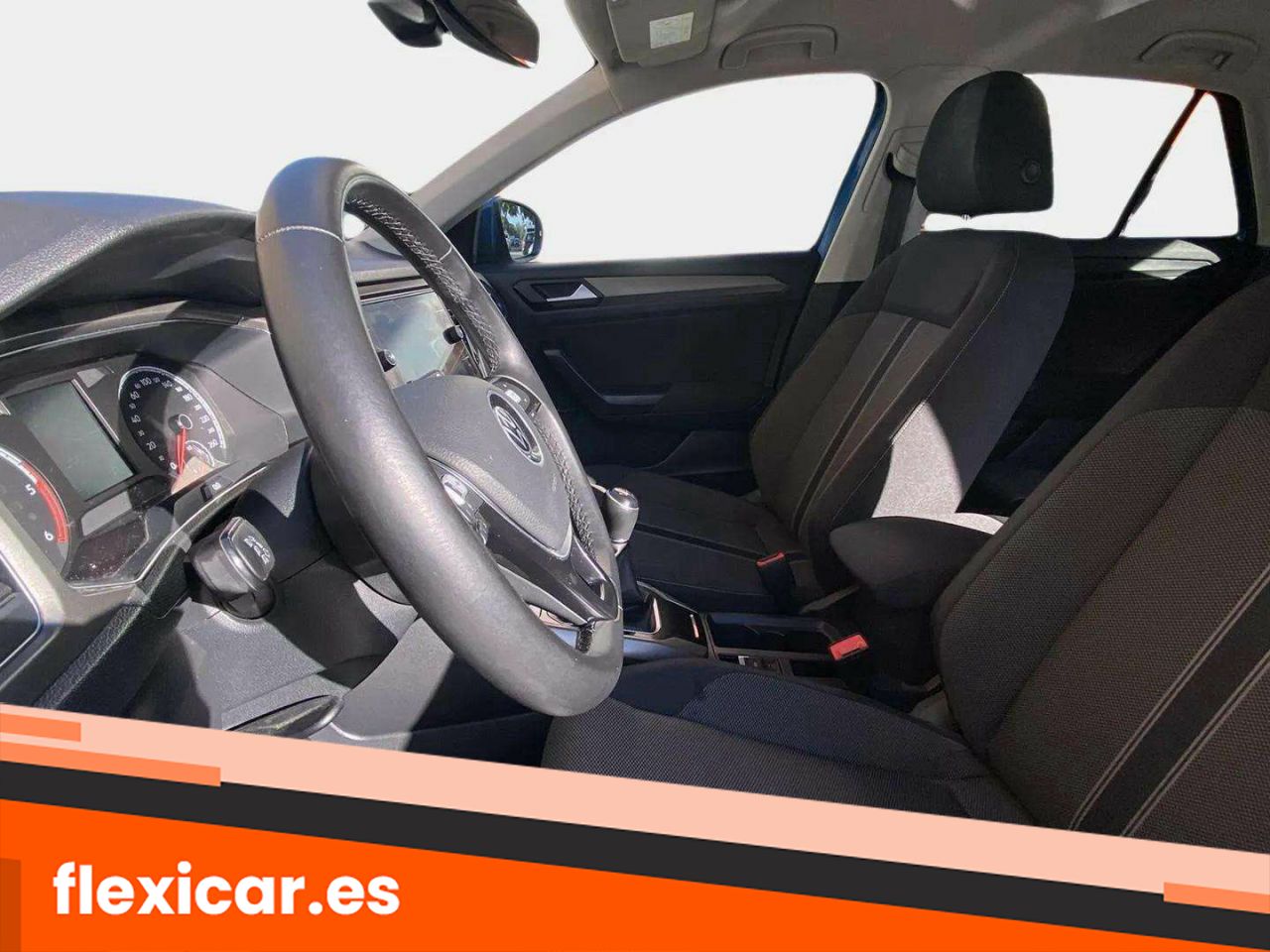 Foto Volkswagen T-Roc 15