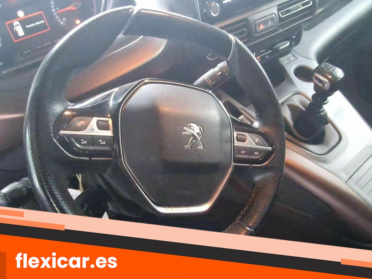 Foto Peugeot Rifter 11