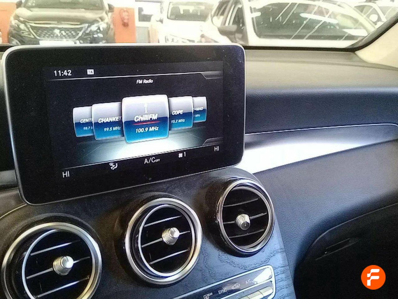 Foto Mercedes-Benz Clase GLC 19