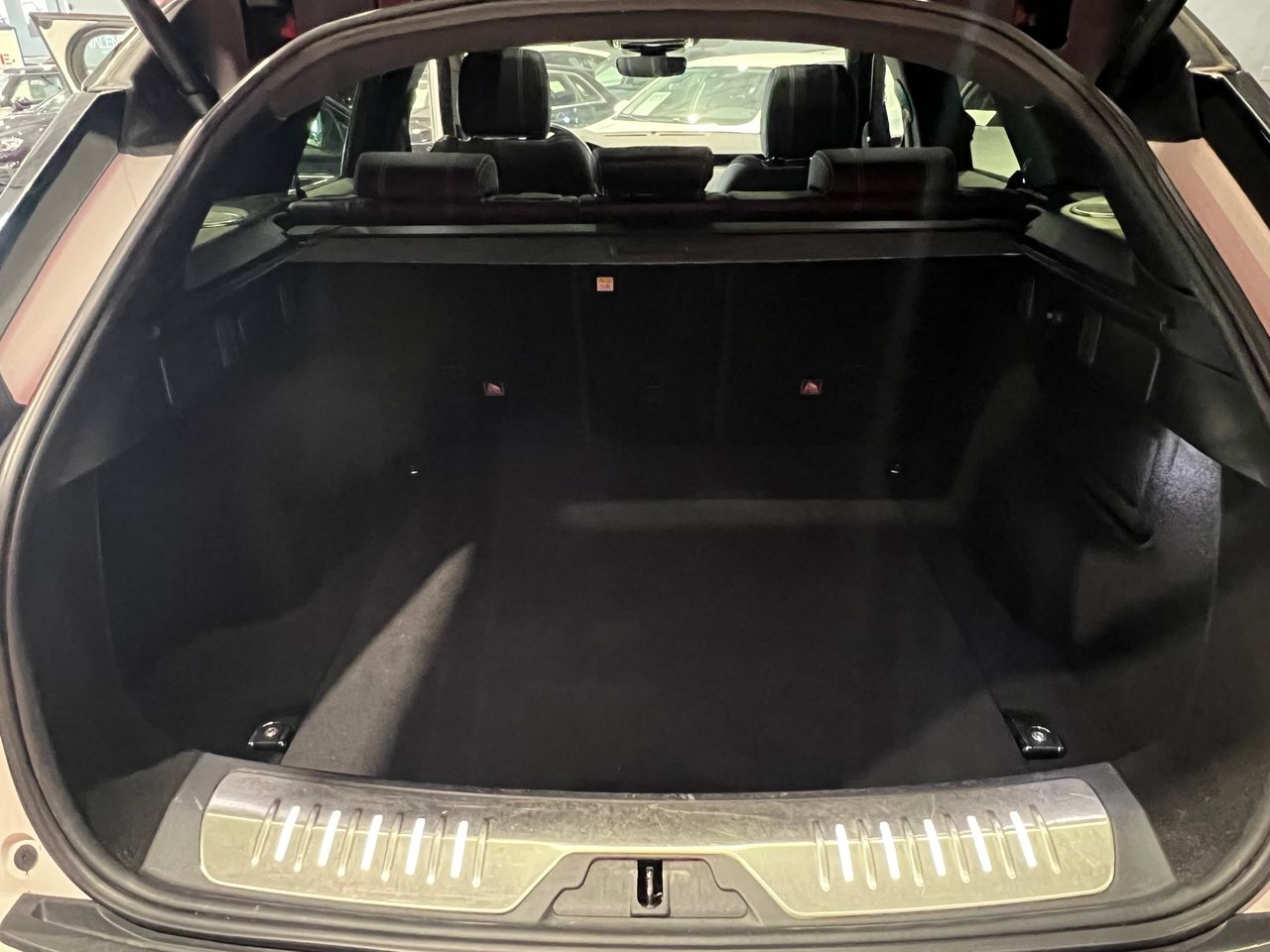 Foto Land-Rover Range Rover Velar 10