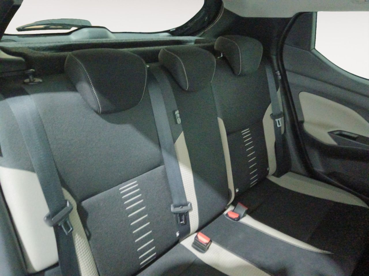 Foto Nissan Micra 9
