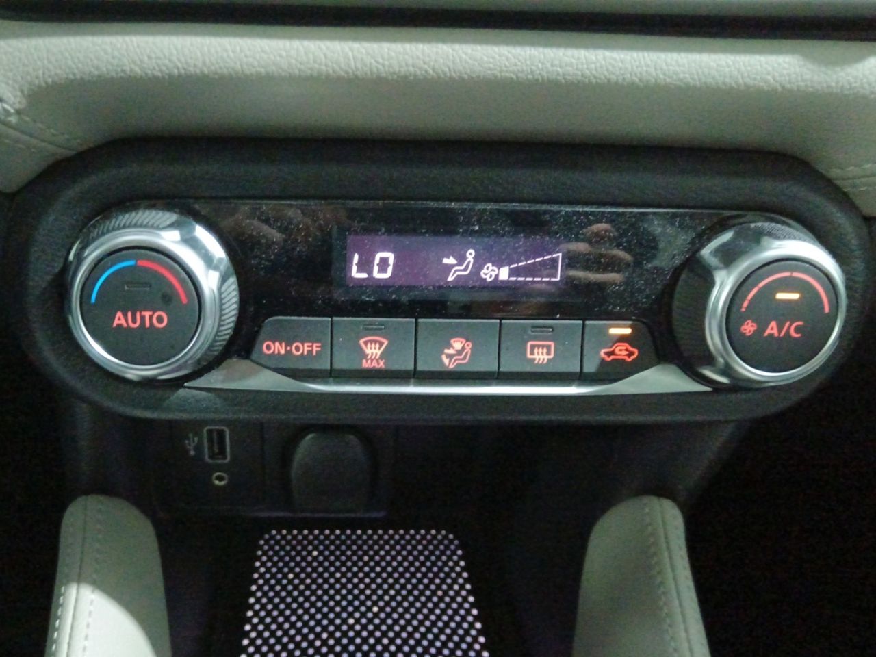 Foto Nissan Micra 19