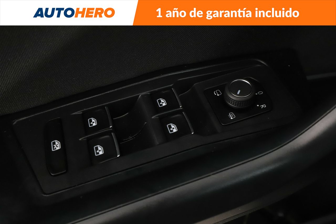 Foto Volkswagen T-Roc 23