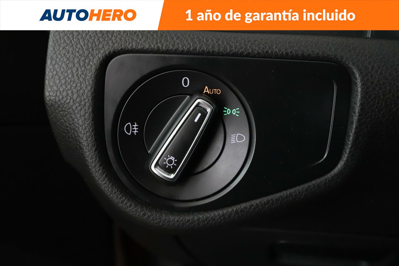 Foto Volkswagen Golf 21