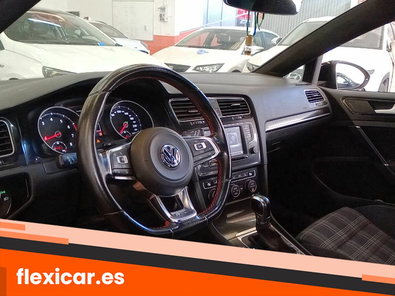 Foto Volkswagen Golf 8