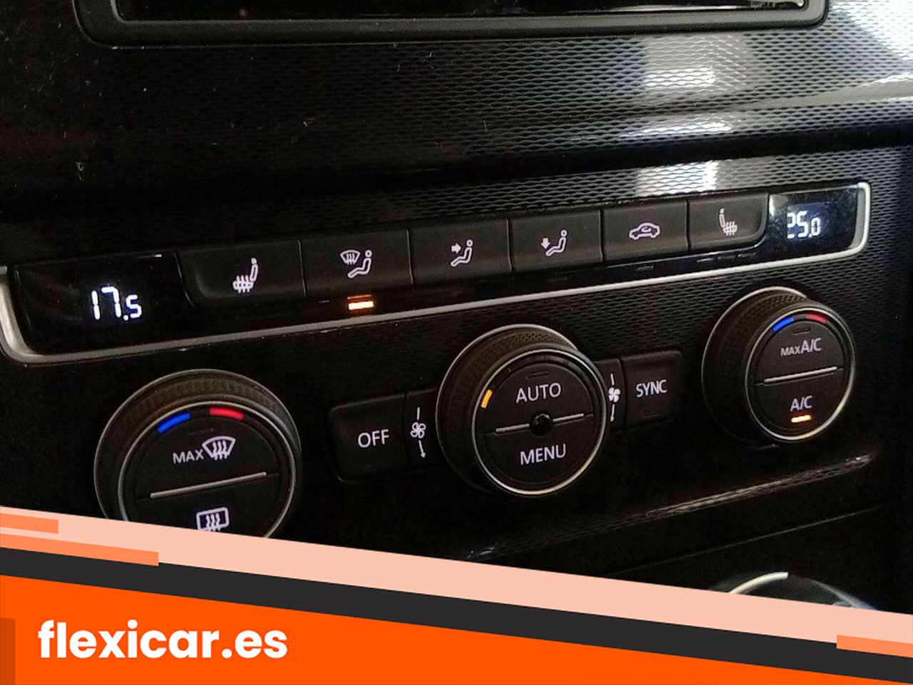 Foto Volkswagen Golf 17