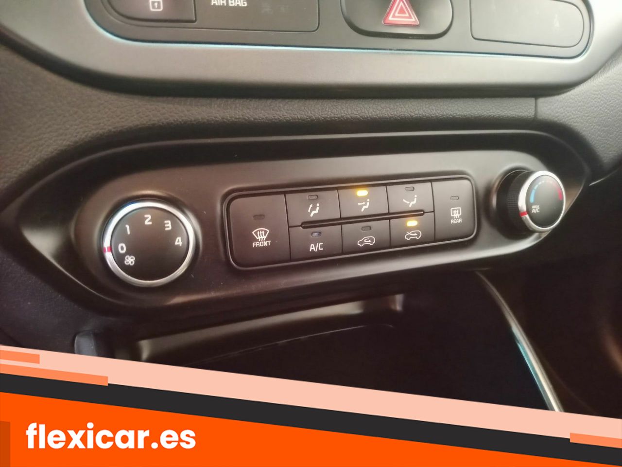 Foto Kia Carens 14