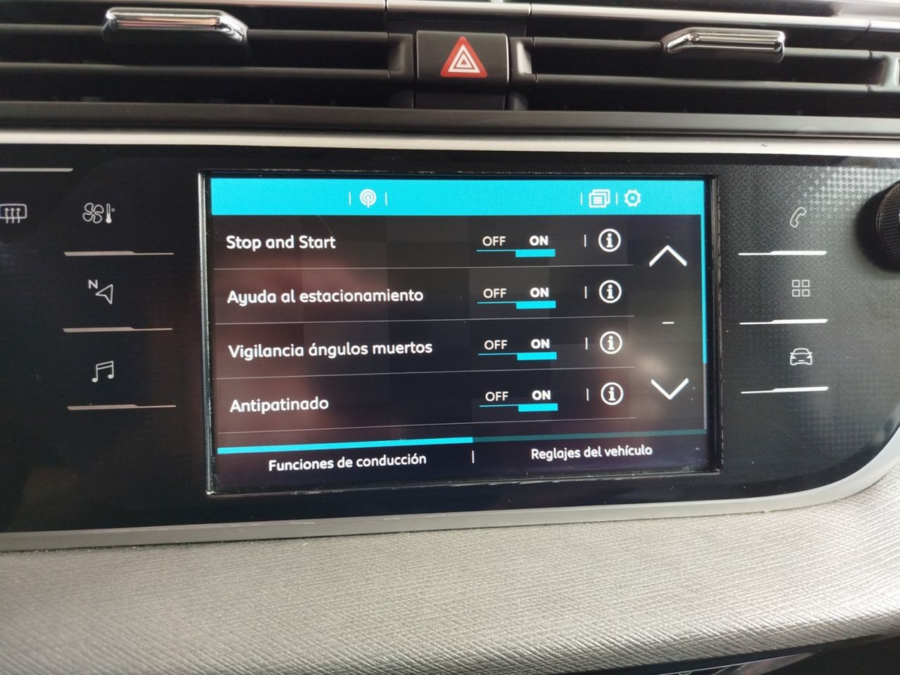 Foto Citroën C4 Picasso 14