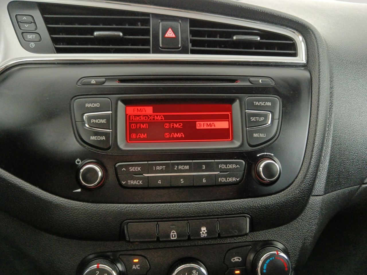 Foto Kia Ceed 16