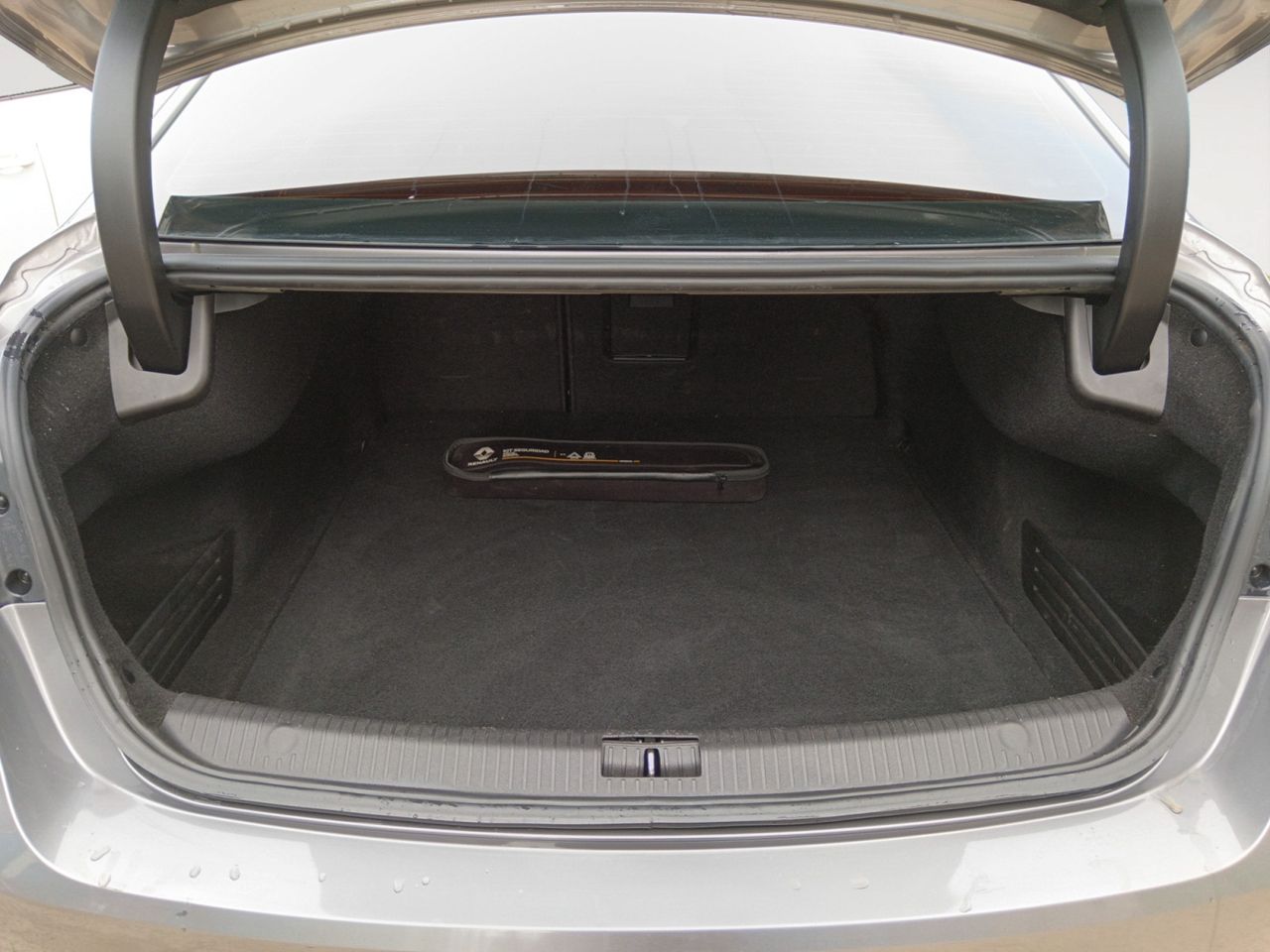 Foto Renault Talisman 11