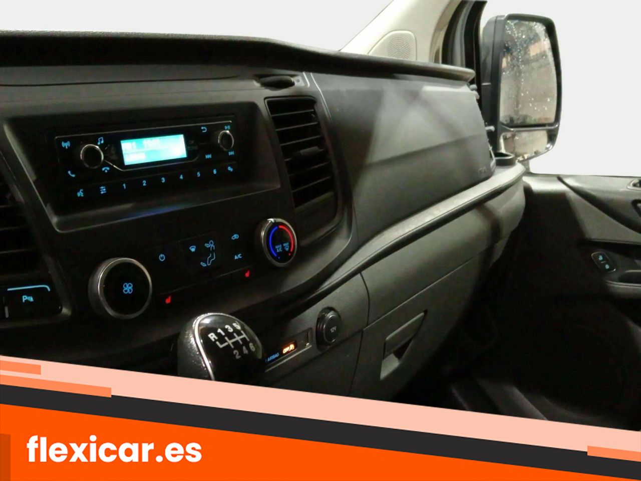 Foto Ford Tourneo Custom 14
