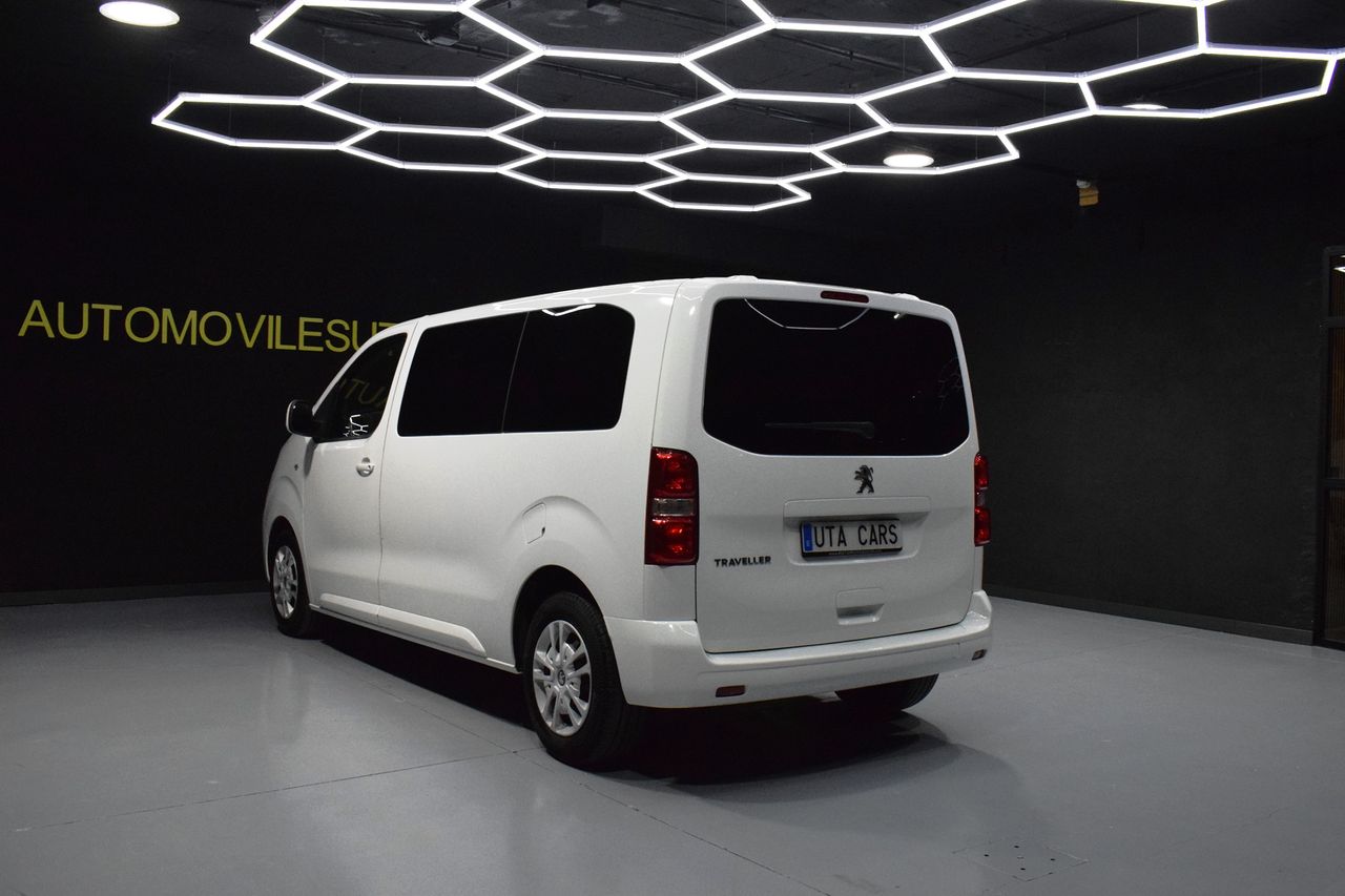 Foto Peugeot Traveller 4