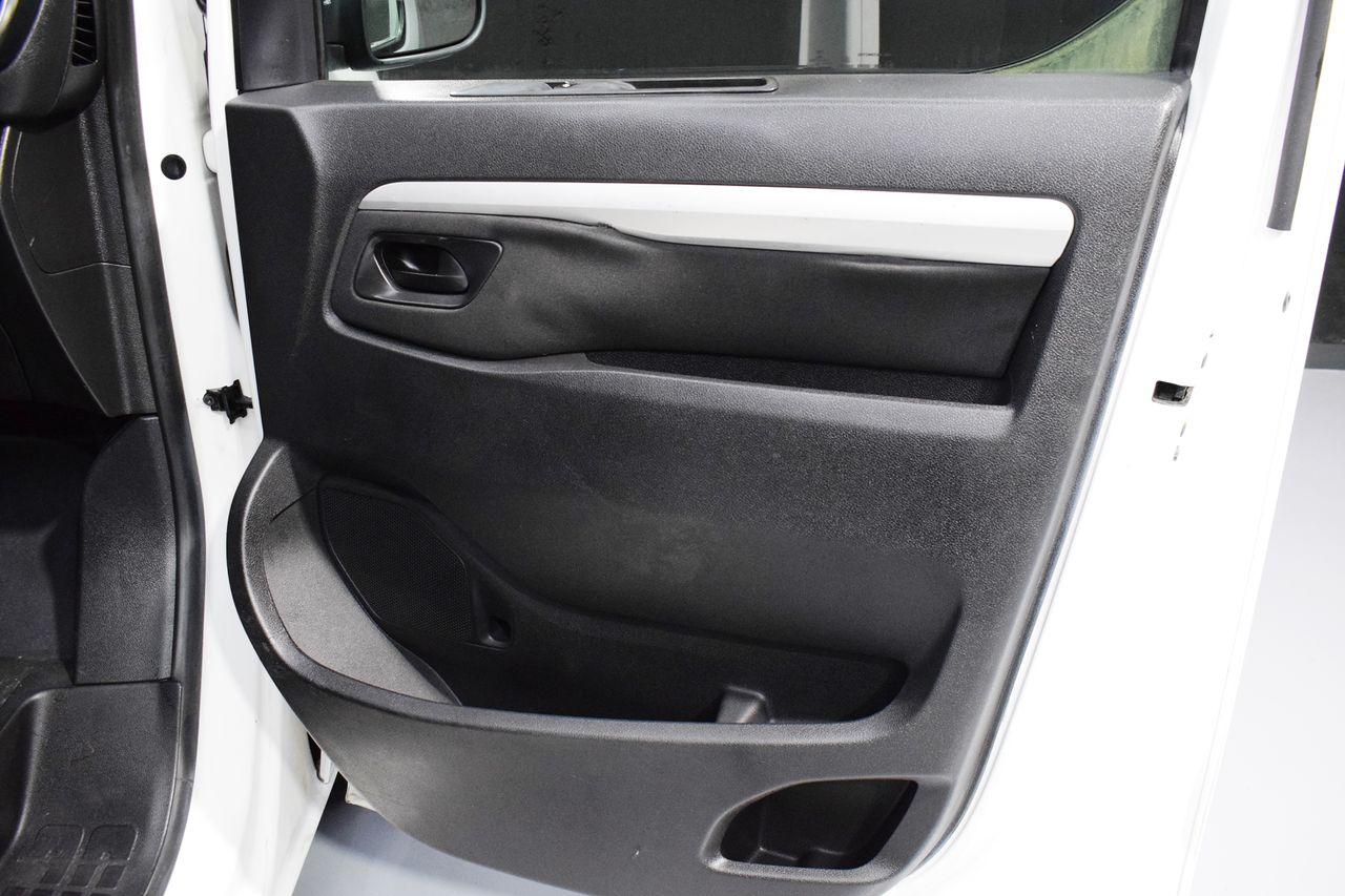 Foto Peugeot Traveller 10
