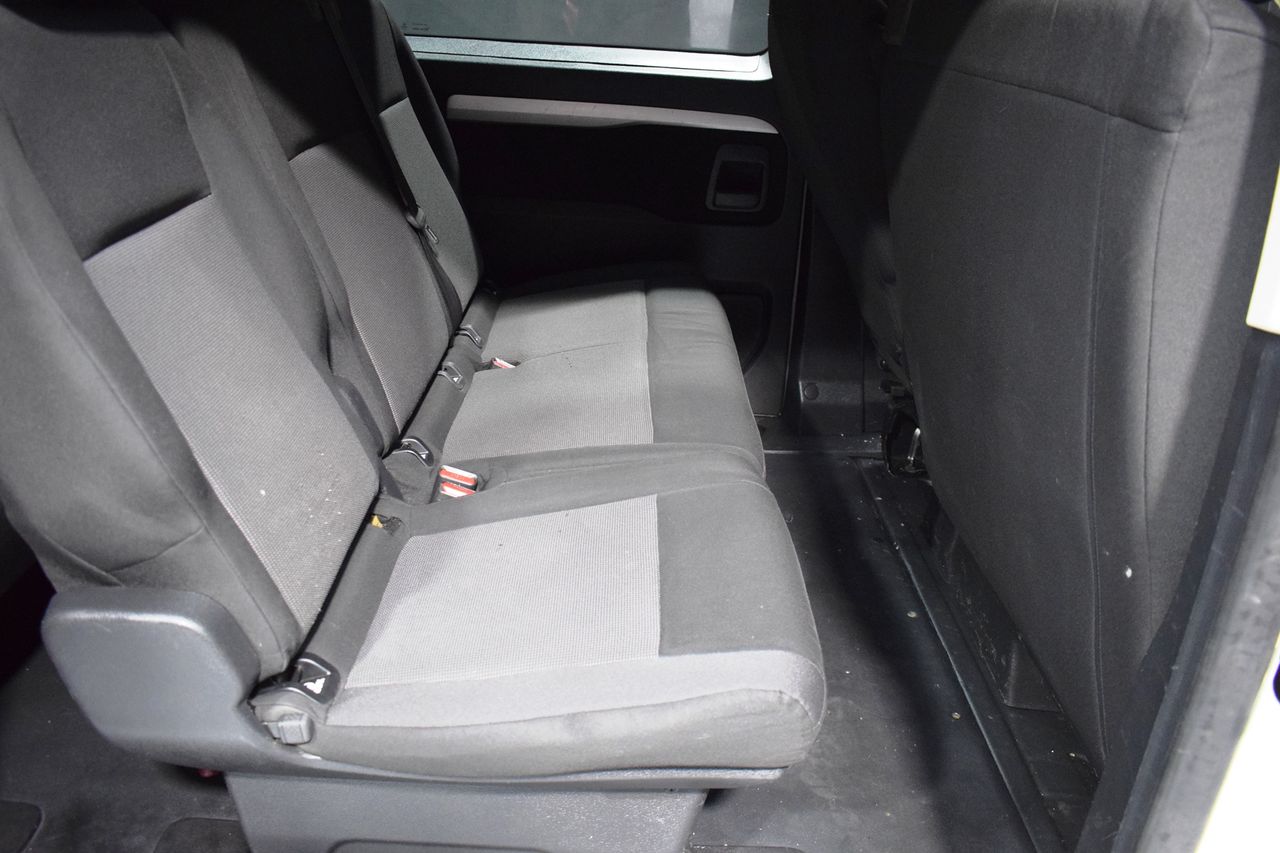 Foto Peugeot Traveller 11