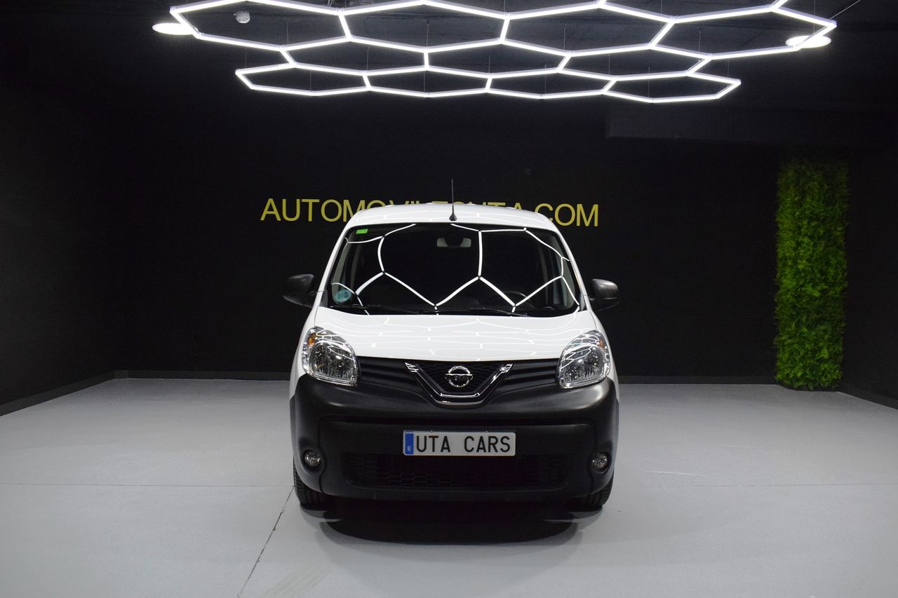 Foto Nissan NV250 2