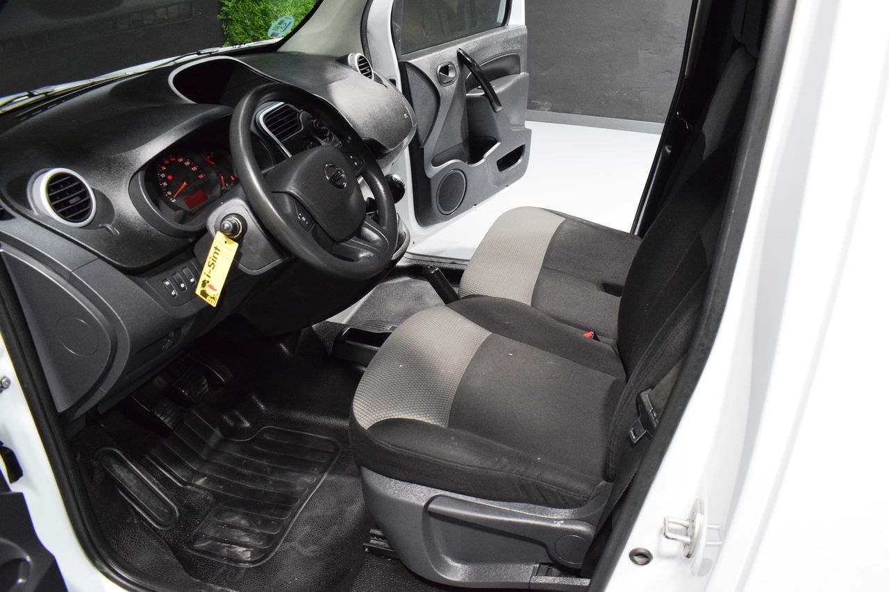 Foto Nissan NV250 7