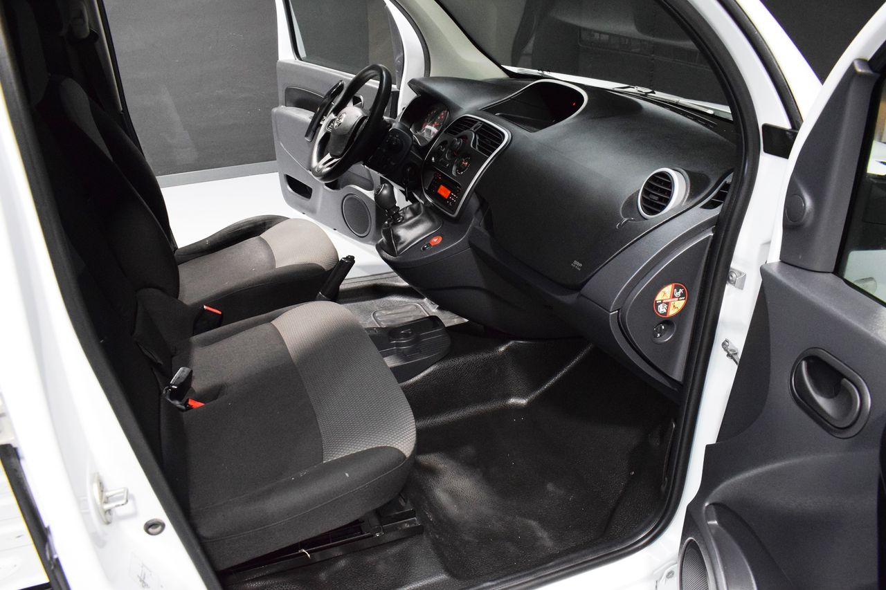 Foto Nissan NV250 8