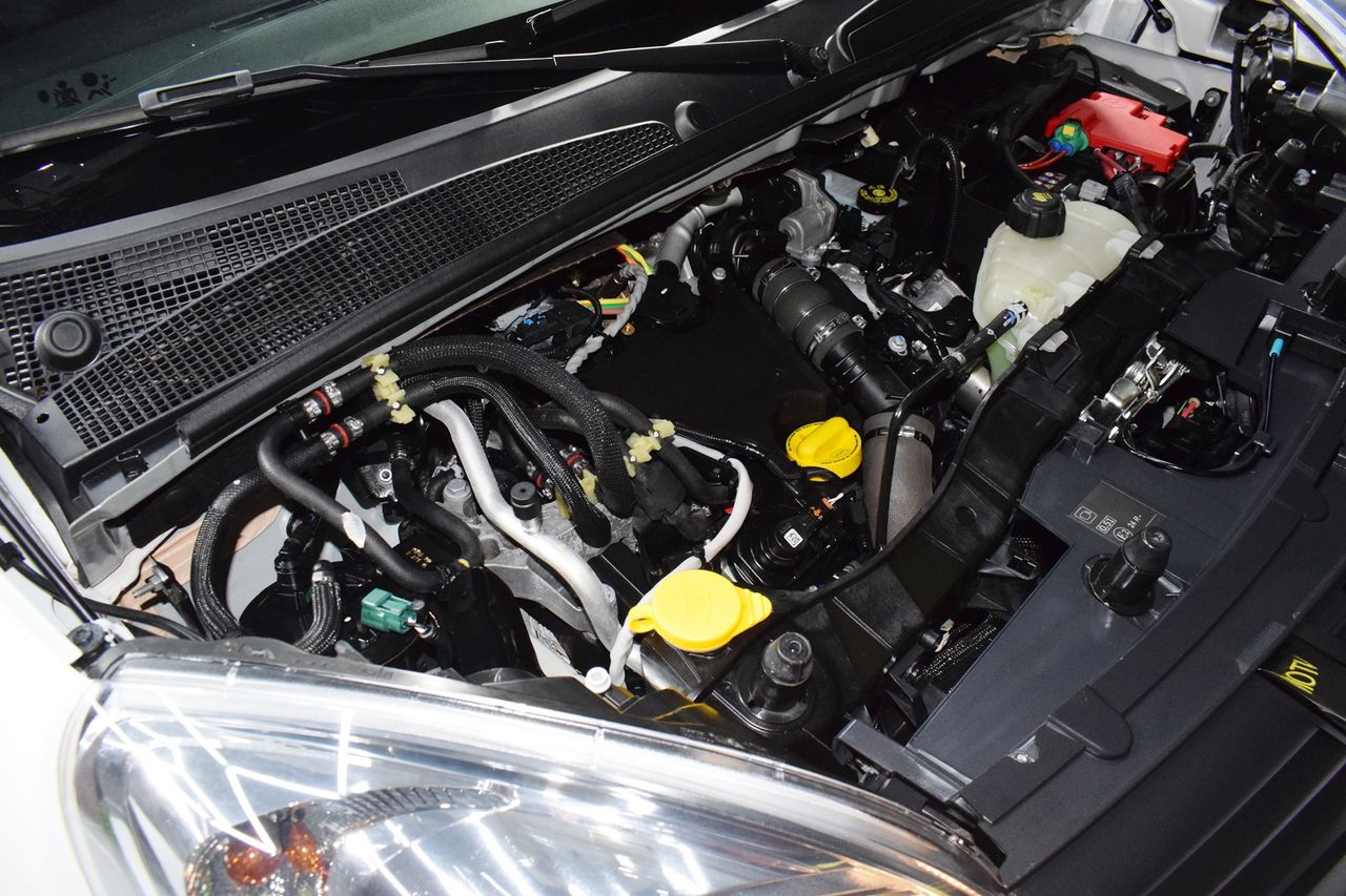 Foto Nissan NV250 32