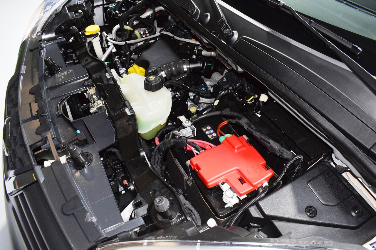 Foto Nissan NV250 33