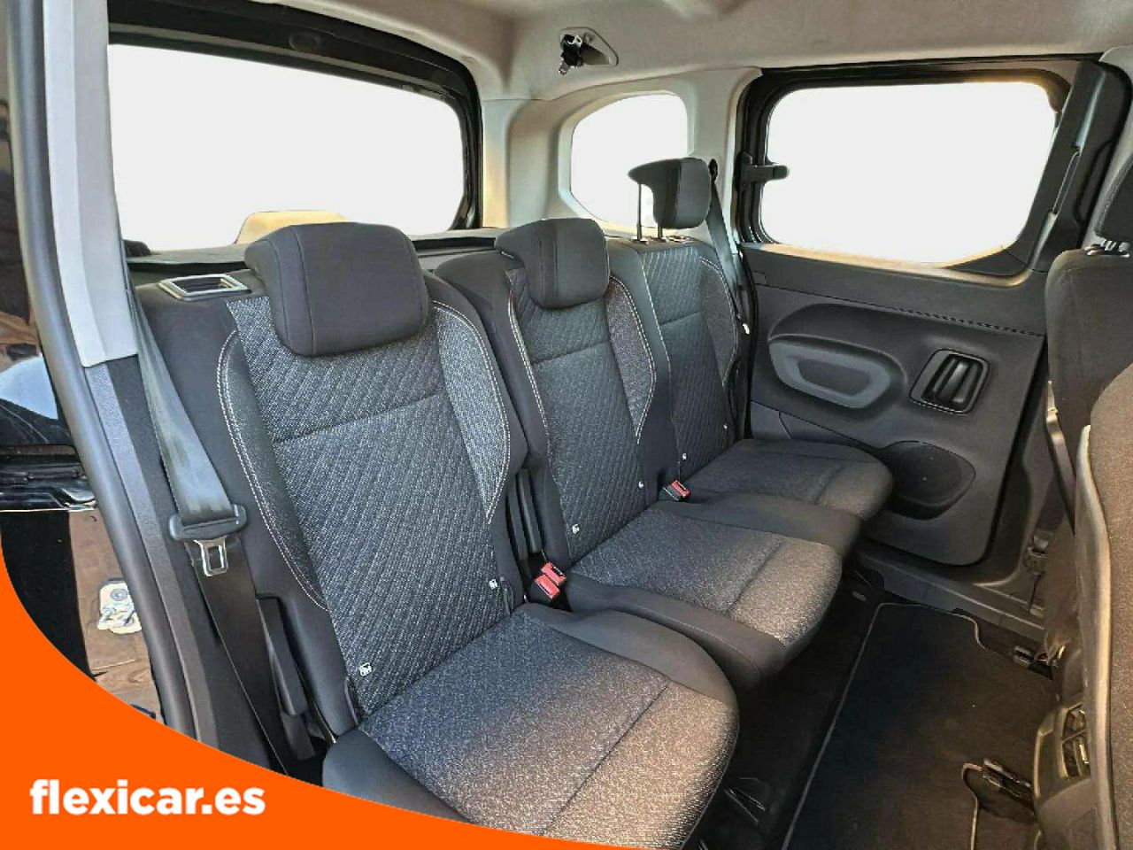 Foto Peugeot Rifter 14
