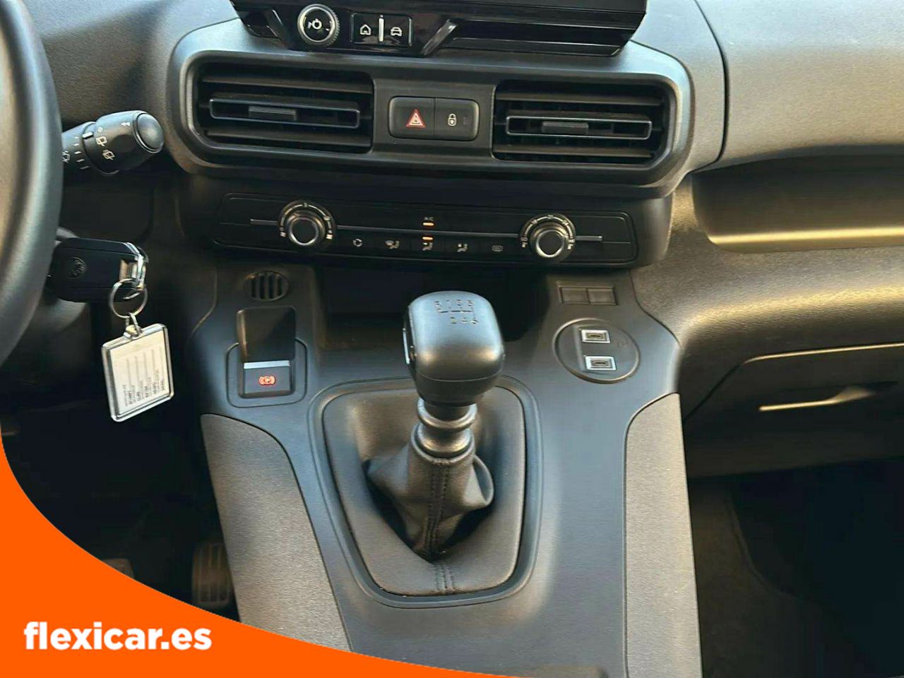 Foto Peugeot Rifter 16