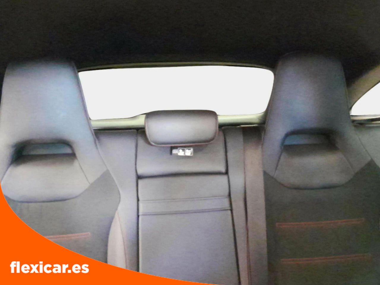Foto Mercedes-Benz Clase CLA 10