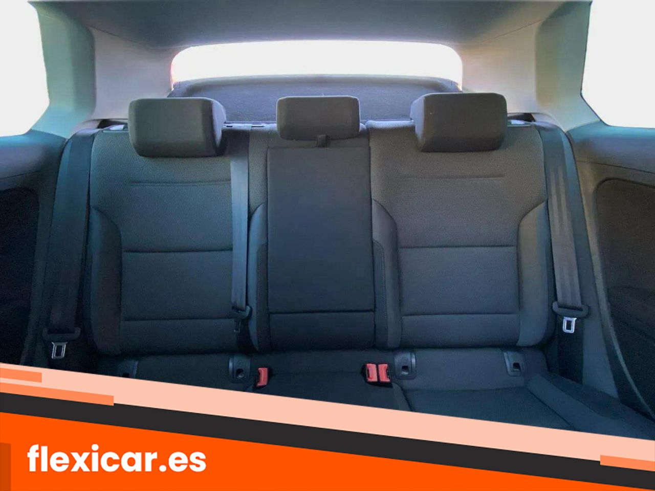 Foto Volkswagen Golf 16